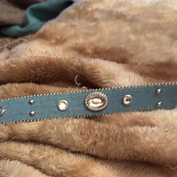 Elegant Blue Denim Studded Women's Cowgirl Belt 38” 32.5”-35” can wear - Picture 10 of 10